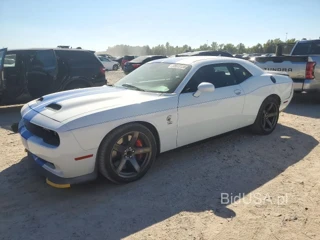 DODGE CHALLENGER SRT HELLCAT