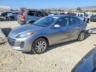 MAZDA 3 I