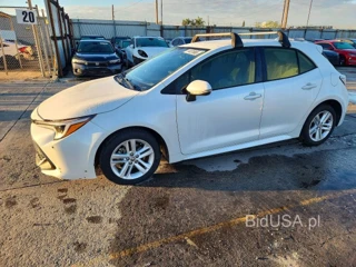 TOYOTA COROLLA HATCHBACK SE