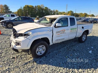 TOYOTA TACOMA SR5 V6
