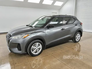 NISSAN KICKS S