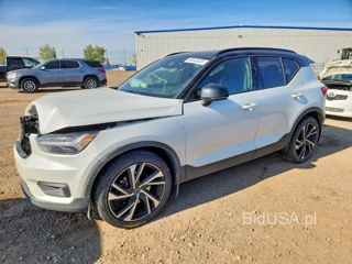 VOLVO XC40 T5 R-DESIGN