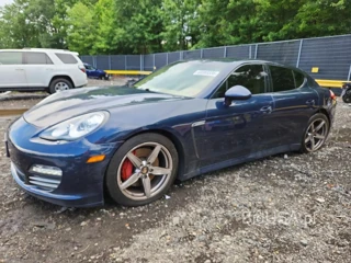 PORSCHE PANAMERA 2