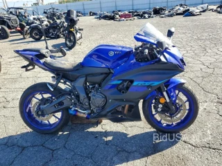 YAMAHA YZFR7