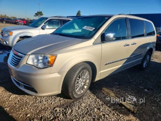 CHRYSLER TOWN & COUNTRY TOURING L