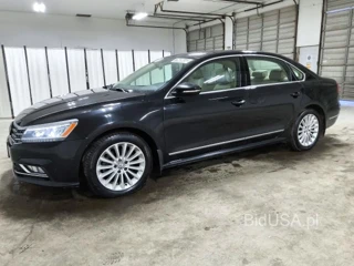 VOLKSWAGEN PASSAT SE