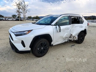 TOYOTA RAV4 SE