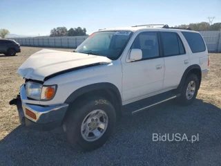 TOYOTA 4RUNNER SR5