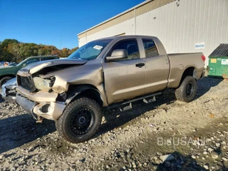 TOYOTA TUNDRA SR5