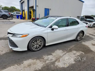 TOYOTA CAMRY XLE