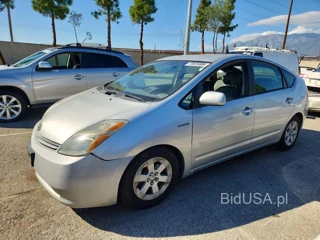 TOYOTA PRIUS BASE