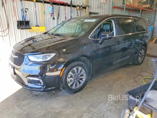 CHRYSLER PACIFICA HYBRID SELECT