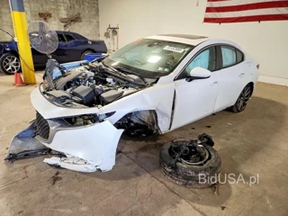 MAZDA 3 PREFERRED
