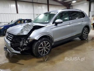VOLKSWAGEN TIGUAN SE