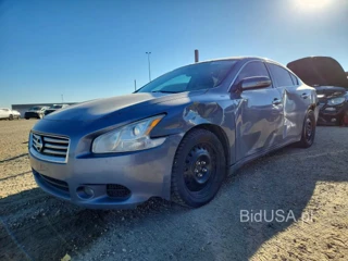 NISSAN MAXIMA S