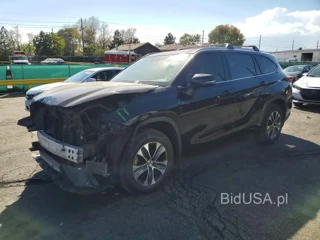 TOYOTA HIGHLANDER XLE