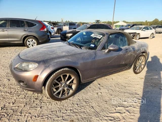 MAZDA MX-5 MIATA