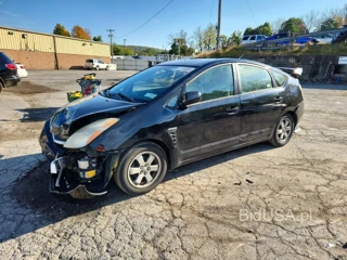 TOYOTA PRIUS BASE