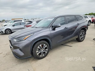 TOYOTA HIGHLANDER HYBRID XLE
