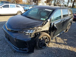 TOYOTA SIENNA XSE