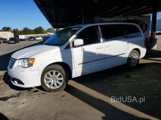 CHRYSLER TOWN & COUNTRY TOURING