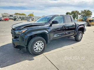 TOYOTA TACOMA SR5