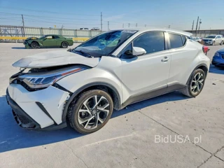 TOYOTA C-HR XLE