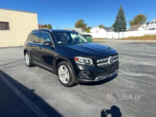 MERCEDES-BENZ GLB 250