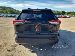 TOYOTA RAV4 XLE PREMIUM