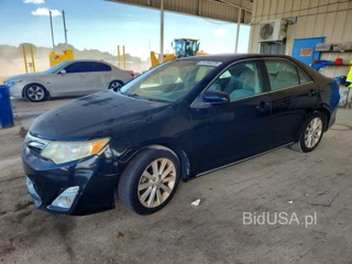 TOYOTA CAMRY XLE