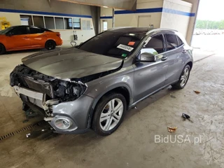 MERCEDES-BENZ GLA 250 4MATIC
