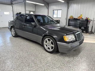 MERCEDES-BENZ E 500
