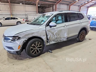 VOLKSWAGEN TIGUAN SE