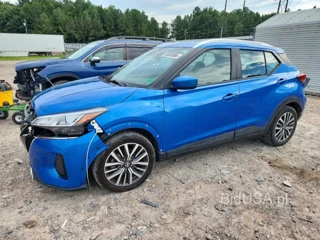 NISSAN KICKS SV