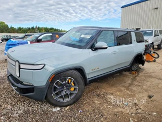 RIVIAN R1S ADVENTURE