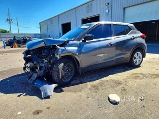 NISSAN KICKS S