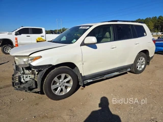 TOYOTA HIGHLANDER SE