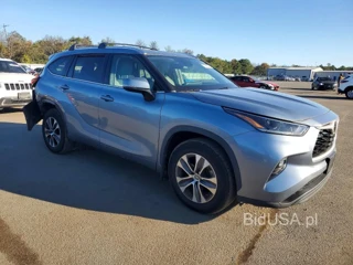 TOYOTA HIGHLANDER XLE