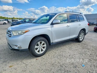 TOYOTA HIGHLANDER BASE