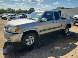 TOYOTA TUNDRA SR5
