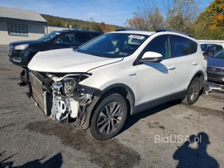 TOYOTA RAV4 HYBRID XLE