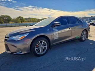 TOYOTA CAMRY SE
