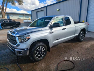 TOYOTA TUNDRA SR5