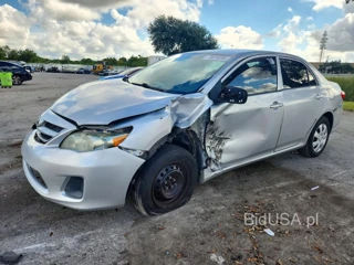 TOYOTA COROLLA BASE