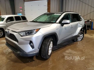 TOYOTA RAV4 XLE