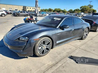 PORSCHE TAYCAN TURBO