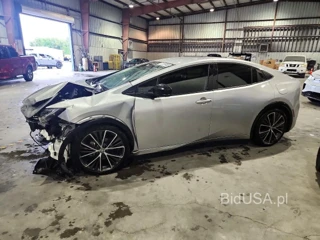 TOYOTA PRIUS XLE