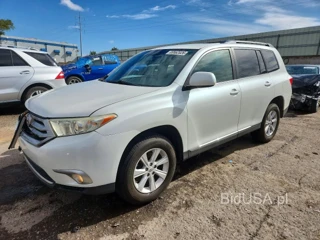 TOYOTA HIGHLANDER BASE
