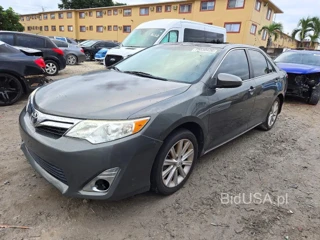 TOYOTA CAMRY XLE