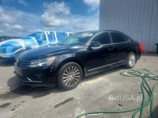 VOLKSWAGEN PASSAT SE